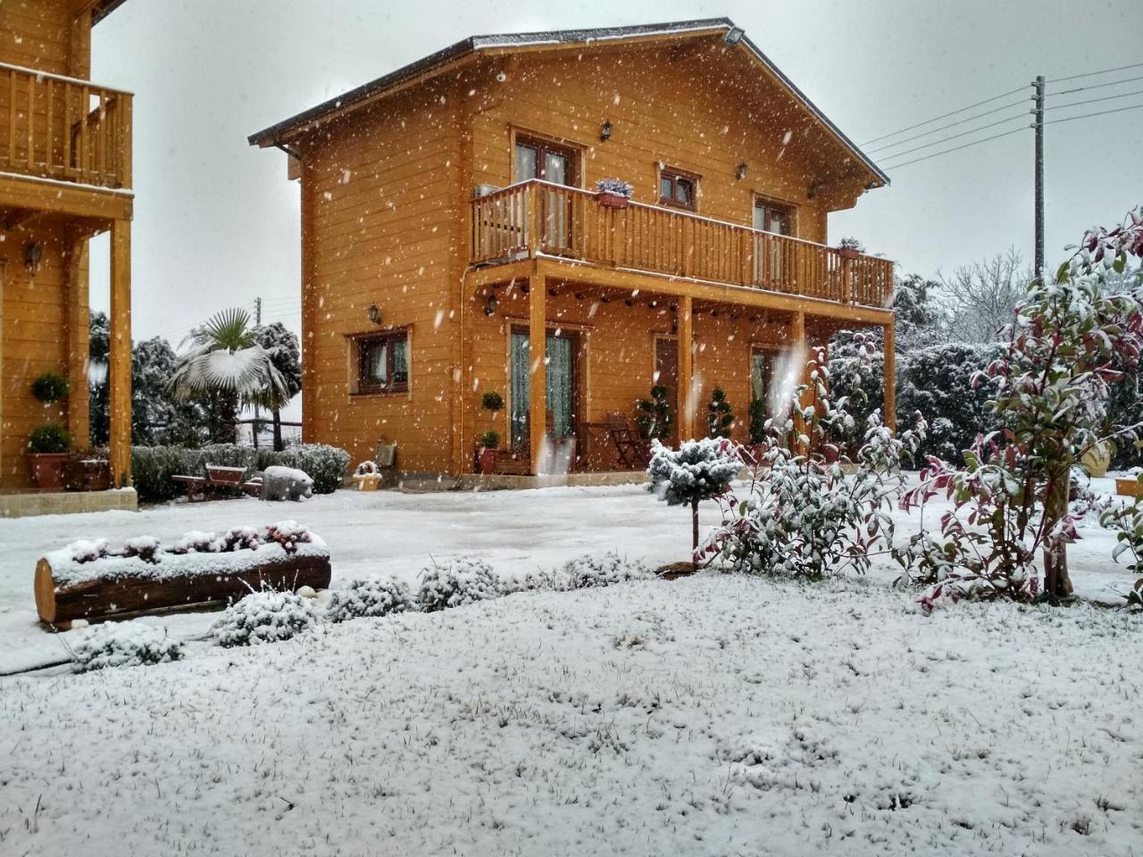 Kastor Chalets Ampelokipoi  Exterior foto