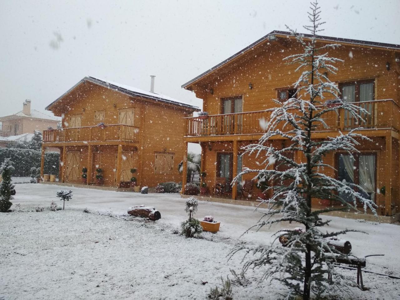Kastor Chalets Ampelokipoi  Exterior foto